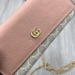 Gucci Women GG Marmont Chain Wallet Beige White GG Supreme Canvas Pink Leather - Imagen 4
