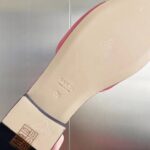 Gucci Women Interlocking G Cut Out Slide Sandal Dark Pink Leather Flat – Bild 10