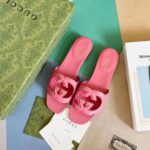 Gucci Women Interlocking G Cut Out Slide Sandal Dark Pink Leather Flat – Bild 6