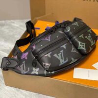 Louis Vuitton LV Unisex Comet Bumbag Black Borealis Calf Leather Cowhide Double Zip (9)