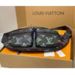 Louis Vuitton LV Unisex Comet Bumbag Black Borealis Calf Leather Cowhide Double Zip - Image 5