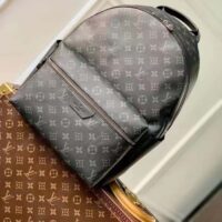 Louis Vuitton LV Unisex Discovery Backpack PM Monogram Eclipse Coated Canvas Cowhide Leather (10)