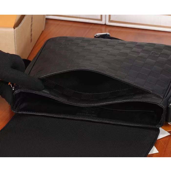 Louis Vuitton LV Unisex District PM Bag Black Damier Infini Cowhide Leather (9)