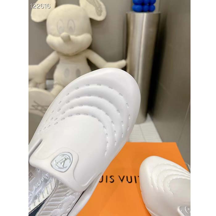 Louis Vuitton LV Unisex LV Shark Clog White EVA Rubber Anatomic Insole (12)