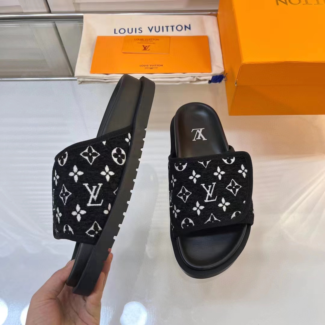 Louis Vuitton LV Unisex Miami Mule Black Mini Monogram Textile Anatomic Insole (9)