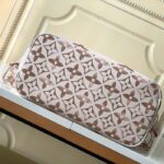 Louis Vuitton LV Unisex Neverfull MM Beige Monogram Coated Canvas Textile Lining - Image 5