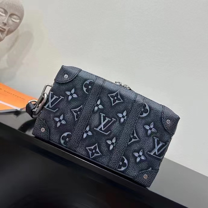 Louis Vuitton LV Unisex Soft Trunk Wearable Wallet Black Charcoal Cowhide Leather (4)