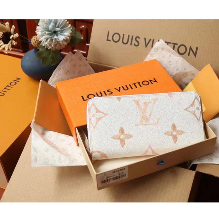 Louis Vuitton LV Unisex Zippy Wallet Beige Monogram Coated Canvas Zip Closure (6)