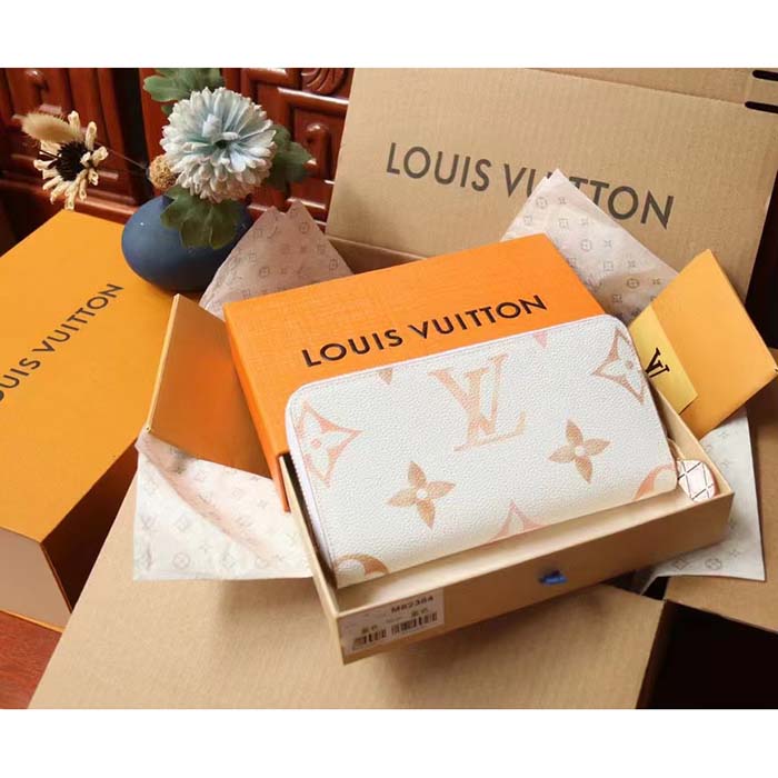Louis Vuitton LV Unisex Zippy Wallet Beige Monogram Coated Canvas Zip Closure (8)