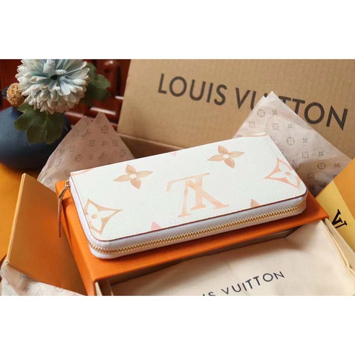 Louis Vuitton LV Unisex Zippy Wallet Beige Monogram Coated Canvas Zip Closure (9)