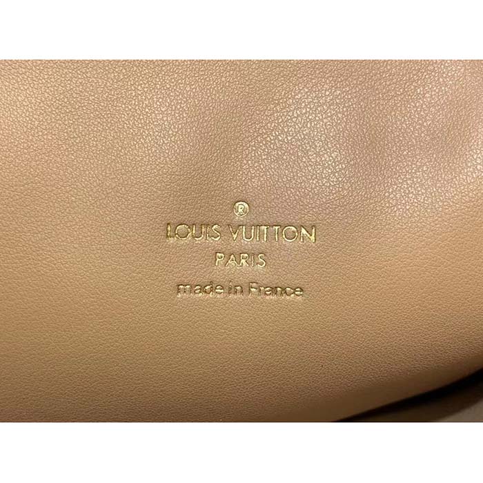 Louis Vuitton LV Women Coussin PM Handbag Rose Bonbon Pink Lambskin Zip Closure (10)