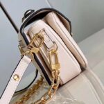 Louis Vuitton LV Women Pochette Métis East West Bag Crème Beige Grained Cowhide Leather - Imagen 6