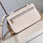 Louis Vuitton LV Women Pochette Métis East West Bag Crème Beige Grained Cowhide Leather - Imagen 5