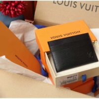 Louis Vuitton Unisex Double Card Holder Taiga Leather Cowhide Leather Lining (8)