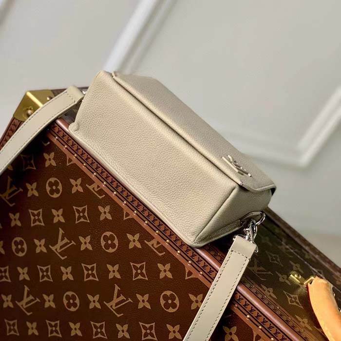 Louis Vuitton Fastline Wearable Wallet