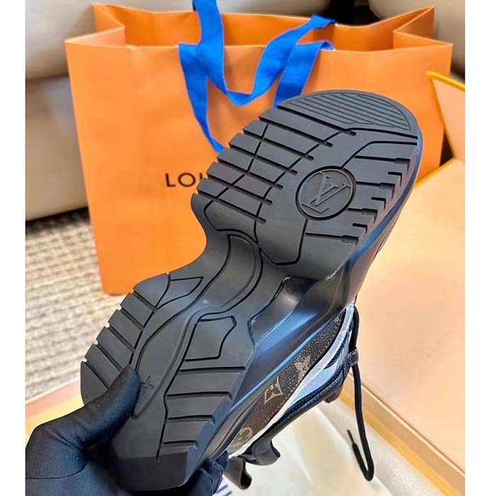 Louis Vuitton Unisex LV Archlight 2.0 Platform Sneaker Black Mix of Materials 5 Cm Heel (7)