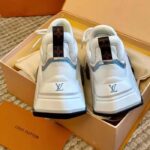 Louis Vuitton Unisex LV Archlight 2.0 Platform Sneaker Light Blue Mix of Materials 5 Cm Heel - Image 5