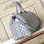Louis Vuitton Unisex LV Keepall Bandoulière 50 Travel Bag Anthracite Gray Monogram Shadow Calf Leather - immagine 4