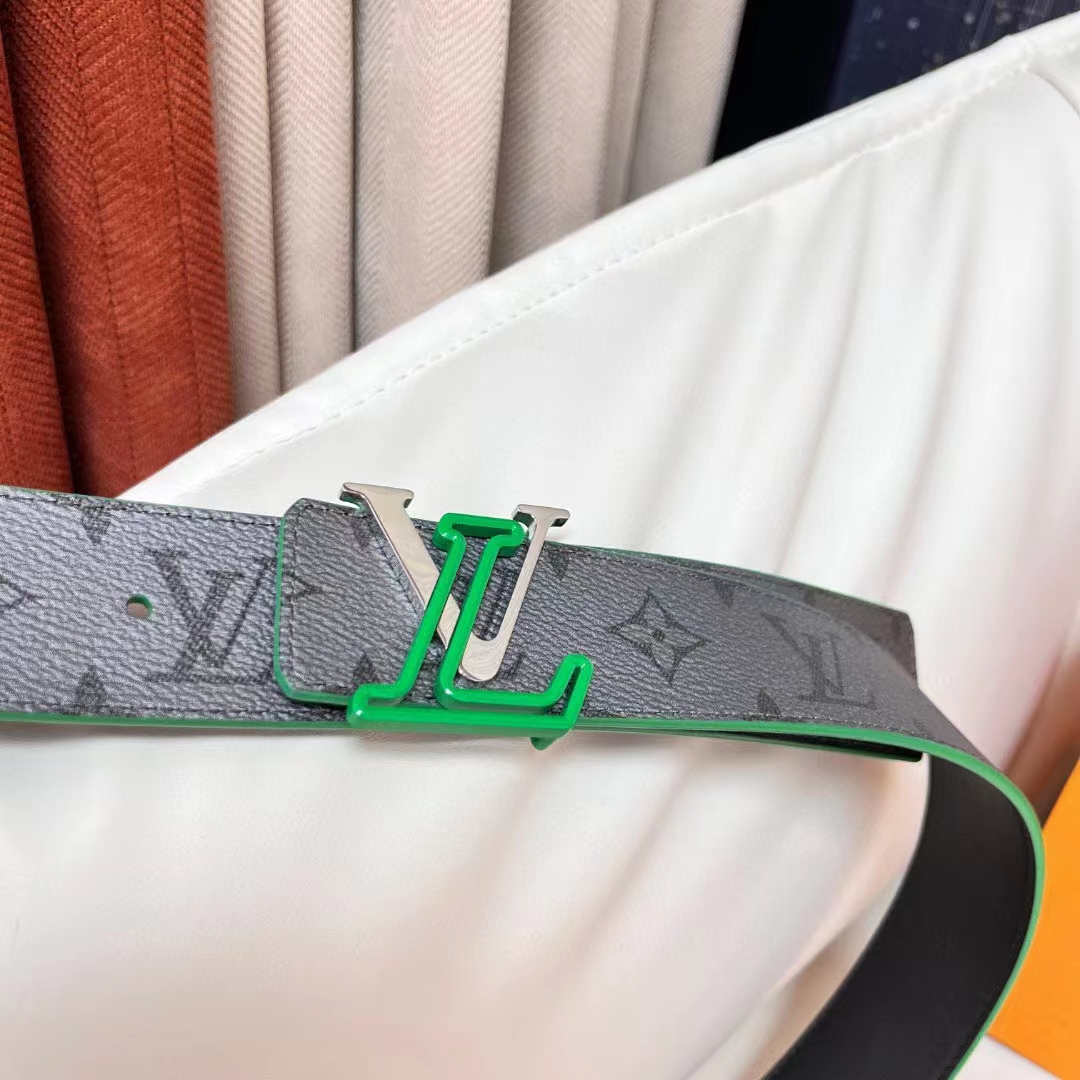 Louis Vuitton Unisex LV Line 40 MM Reversible Belt Green Monogram Eclipse Reverse Coated Canvas (3)