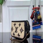 Louis Vuitton Unisex Mini Pochette Accessoires Black Lotus Cotton Cowhide Zip Closure – Bild 3