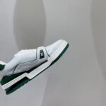 Louis Vuitton Unisex Trainer Sneaker Green Strass Rubber Outsole LV Initials Monogram Flowers – Bild 4