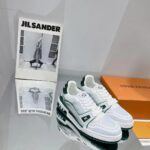 Louis Vuitton Unisex Trainer Sneaker Green Strass Rubber Outsole LV Initials Monogram Flowers – Bild 2