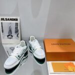 Louis Vuitton Unisex Trainer Sneaker Green Strass Rubber Outsole LV Initials Monogram Flowers – Bild 8