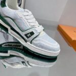 Louis Vuitton Unisex Trainer Sneaker Green Strass Rubber Outsole LV Initials Monogram Flowers – Bild 10