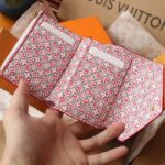 Louis Vuitton Unisex Victorine Wallet Pink Monogram Coated Canvas Bill Pocket - immagine 8