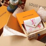 Louis Vuitton Unisex Victorine Wallet Pink Monogram Coated Canvas Bill Pocket - immagine 2