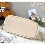 Louis Vuitton Women LV Neverfull MM Carryall Tote Crème Beige Embossed Grained Cowhide - Imagen 6
