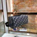 Dior Unisex CD Dior Lingot Toiletry Case Beige Black Oblique Jacquard Grained Calfskin - Bild 3