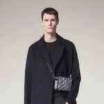 Dior Unisex CD Pouch Strap Beige Black Dior Oblique Jacquard Double Zipped Pocket - immagine 11