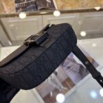 Dior Unisex CD Saddle Pouch Strap Black Dior Oblique Jacquard Grained Calfskin - Bild 6