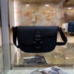 Dior Unisex CD Saddle Pouch Strap Black Dior Oblique Jacquard Grained Calfskin - Bild 2