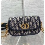 Dior Women CD 30 Montaigne Avenue Bag Blue Dior Oblique Jacquard - Image 3