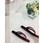 Dior Women CD Diorsea Thong Sandal Scarlet Red Velvet Gold-Tone 3 CM Heel - Bild 7