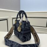 Dior Women CD Medium Lady D-Lite Bag Denim Blue Toile De Jouy Embroidery – Bild 4