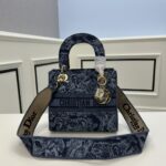 Dior Women CD Medium Lady D-Lite Bag Denim Blue Toile De Jouy Embroidery – Bild 2
