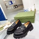 Gucci Unisex GG Lug Loafer Black GG Leather Horsebit Rubber Sole 1.5 CM Heel Height - Imagen 4