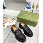 Gucci Unisex GG Lug Loafer Black GG Leather Horsebit Rubber Sole 1.5 CM Heel Height - Imagen 2