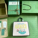 Gucci Unisex Printed Tote Bag Light Pink Double G Stars Supreme Canvas Nylon Lining - Imagen 3