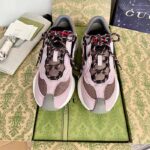 Gucci Unisex Run Sneaker Lilac Black Suede Interlocking G Bi-Color Rubbe Low Heel - Imagen 3