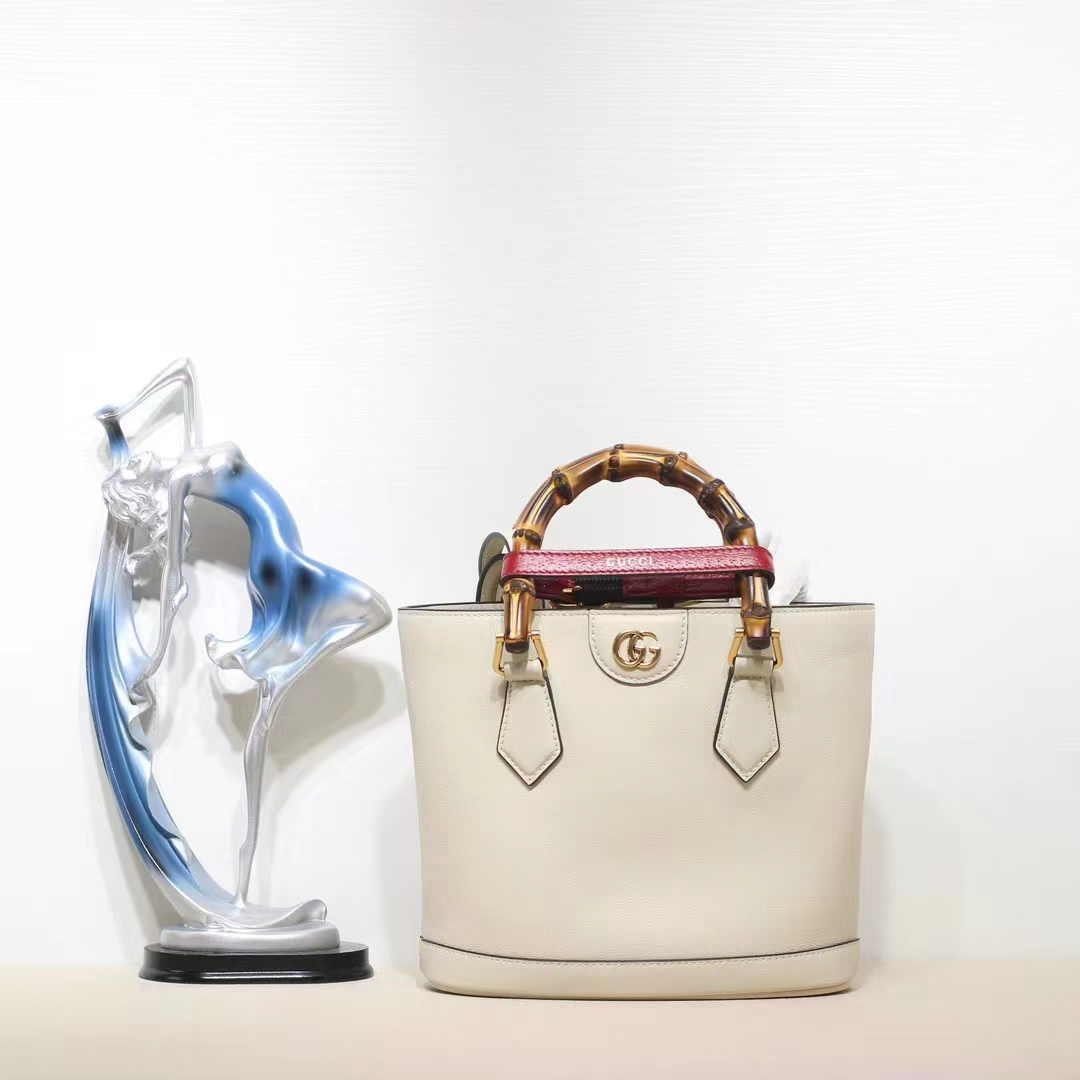 Gucci Women Diana Small Tote Bag White Leather Gold-Toned Hardware Double G (7)