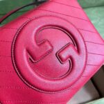 Gucci Women GG Blondie Small Shoulder Bag Red Leather Round Interlocking G – Bild 4