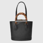 Bolso tote pequeño Gucci GG Diana para mujer, de piel negra y herrajes dorados con doble G