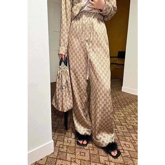 Gucci Women GG Supreme Silk Pant Beige Ebony Piped Unlined Elastic Waist Two Side Pockets Wide Leg (2)