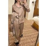 Gucci Women GG Supreme Silk Pant Beige Ebony Piped Unlined Elastic Waist Two Side Pockets Wide Leg - Image 12