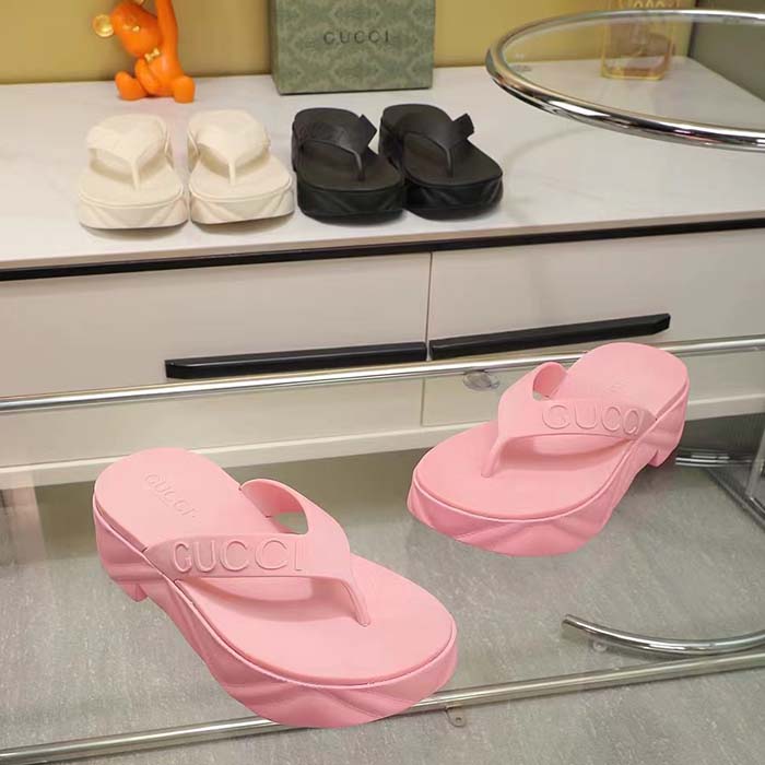 Gucci Women GG Thong Platform Slide Sandal Pink Rubber Mid 5 CM Heel (1)