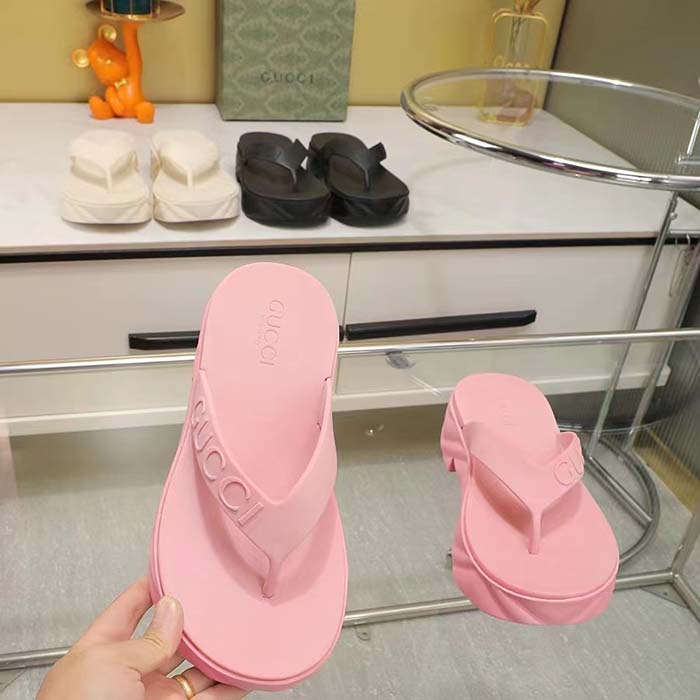 Gucci Women GG Thong Platform Slide Sandal Pink Rubber Mid 5 CM Heel (5)